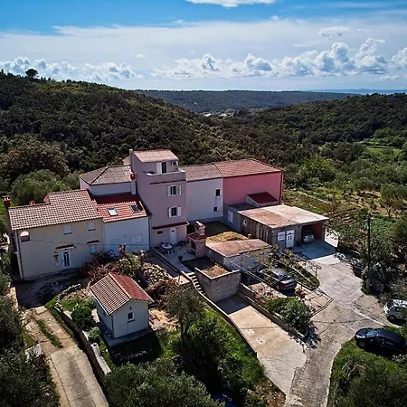 House Rab Vakantiehuis *