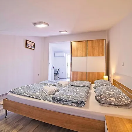 House Rab Vakantiehuis Kampor