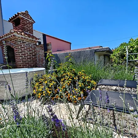 House Rab Кампор