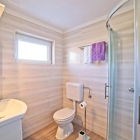 House Rab Дом отдыха *