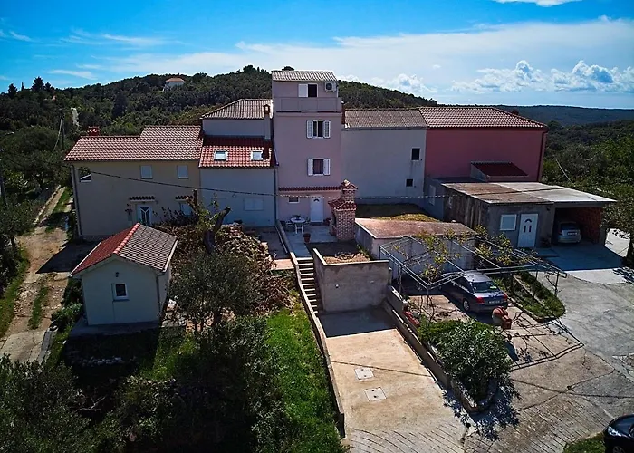 House Rab Dom wakacyjny Kampor